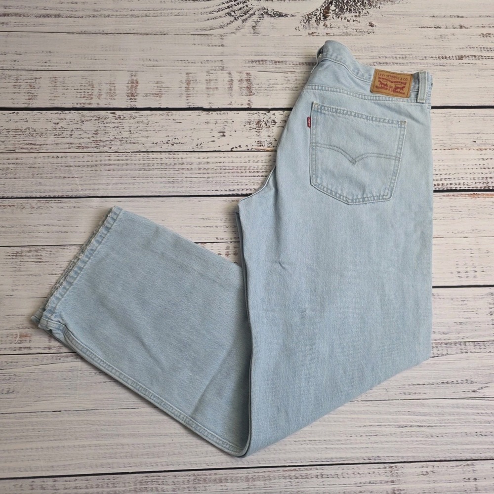 Levi's Jeans Womens 31 Low Pro Blue Mid Rise Distressed Straight Leg Denim 34x31